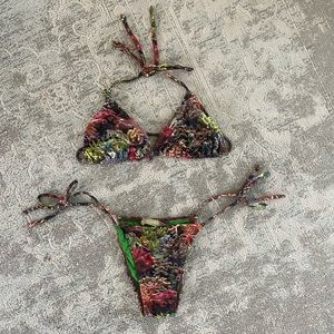 - Água de Côco Bikini